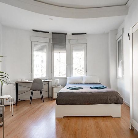 Versus Rooms Валенсия Екстериор снимка