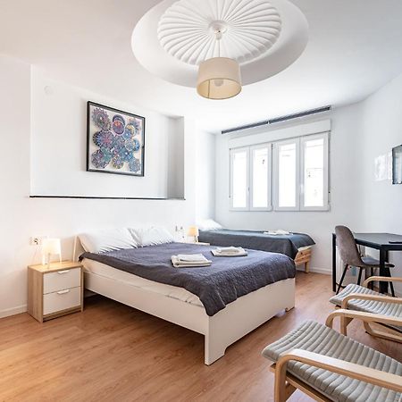 Versus Rooms Валенсия Екстериор снимка